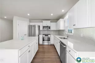 4214 Mimosa Ln, Whitehall Twp, PA 18052 - Photo 15