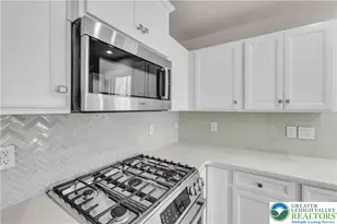 4214 Mimosa Ln, Whitehall Twp, PA 18052 - Photo 13