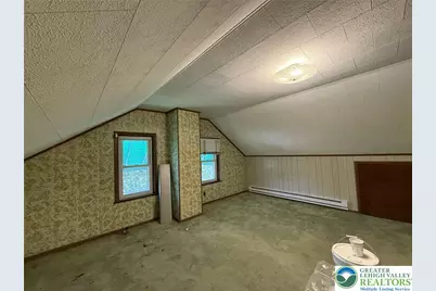 146 E Center #2, Nesquehoning Boro, PA 18240 - Photo 7