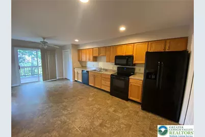 207 Stephanie Drive, Palmer Twp, PA 18045 - Photo 3