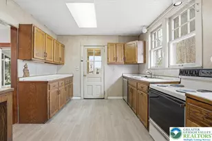 635 W Lafayette St, Easton, PA 18042 - Photo 15