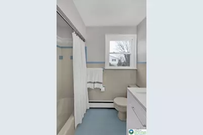 4020 W Linden Street, South Whitehall Twp, PA 18104 - Photo 11