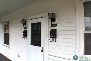 353 N 6th St, Lehighton, PA 18235 - Photo 3