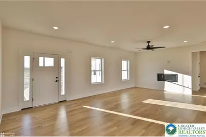 464 Long Lane Road, Lehigh Township, PA 18088 - Photo 9