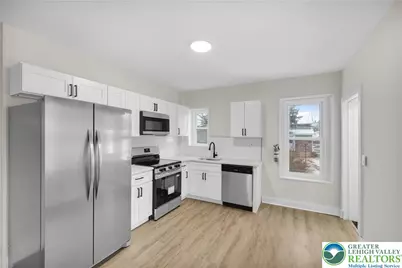 109 N 6th Street #1st Floor, Emmaus Boro, PA 18049 - Photo 9