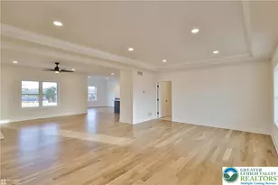 448 Long Lane Rd, Lehigh Township, PA 18088 - Photo 5