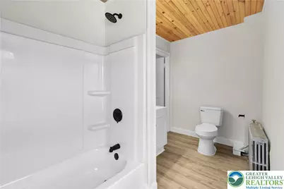 109 N 6th Street #2nd Floor, Emmaus Boro, PA 18049 - Photo 11