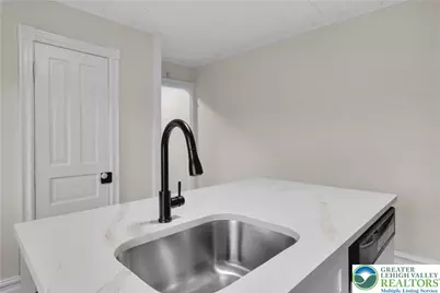 109 N 6th Street #2nd Floor, Emmaus Boro, PA 18049 - Photo 17