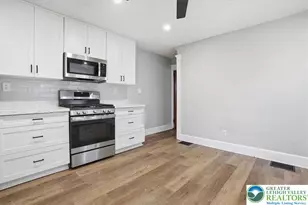 264 10th Ave, Bethlehem City, PA 18018 - Photo 11