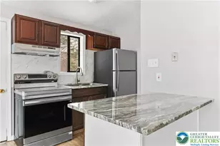 6522 Runnymead Ln, Tobyhanna, PA 18466 - Photo 9