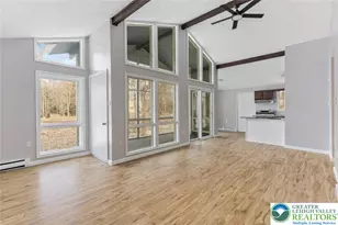 6522 Runnymead Ln, Coolbaugh Twp, PA 18466 - Photo 7