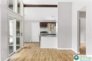 6522 Runnymead Ln, Coolbaugh Twp, PA 18466 - Photo 9