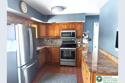 9 W Jewel Street, Roseto Boro, PA 18013 - Photo 13