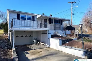 9 W Jewel St, Roseto Boro, PA 18013 - Photo 3