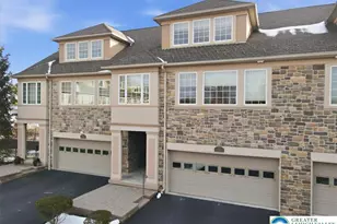 942 Greenhouse Dr, Bethlehem City, PA 18017 - Photo 3