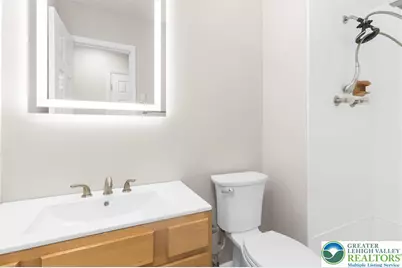 1290 Country Club, Lower Macungie Twp, PA 18106 - Photo 17