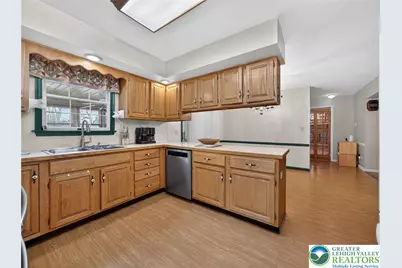 4936 Meadow Lane, Lower Macungie Twp, PA 18062 - Photo 9