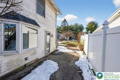 3015 N 3rd Street, Whitehall Twp, PA 18052 - Photo 5