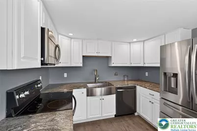 3015 N 3rd Street, Whitehall Twp, PA 18052 - Photo 15