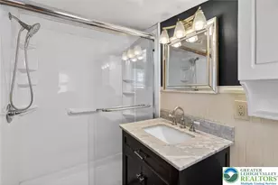 3015 N 3rd St, Whitehall Twp, PA 18052 - Photo 19