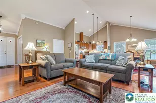 317 Golden Oaks Dr, Kidder Twp N, PA 18661 - Photo 9