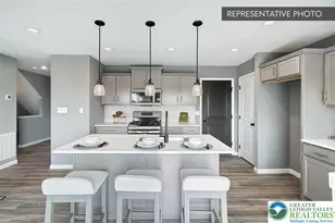 731 Fawn Wy, Pennsburg Boro, PA 18073 - Photo 3