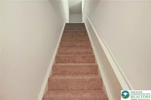 1037 Village Round, Allentown City, PA 18106 - Photo 9