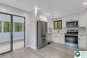 7198 Rimrock Dr, Coolbaugh Twp, PA 18466 - Photo 9