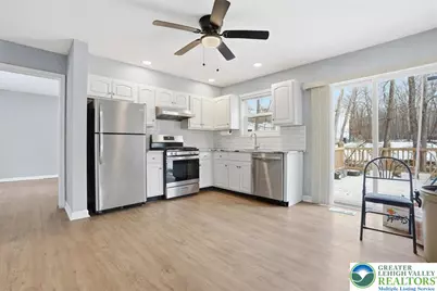 5528 Elmwood Street, Pocono Twp, PA 18372 - Photo 15