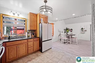 134 Oakenshield Dr, Lehman Twp, PA 18371 - Photo 5