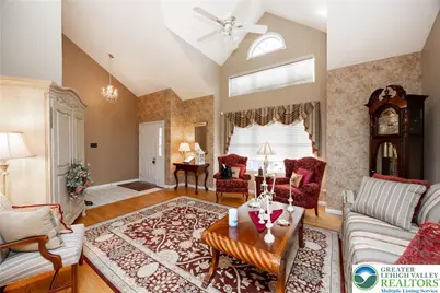 319 Surrey Place, Macungie Boro, PA 18062 - Photo 7