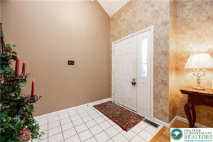 319 Surrey Pl, Macungie Boro, PA 18062 - Photo 5