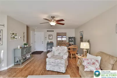 521 S New Street, Nazareth Boro, PA 18064 - Photo 7