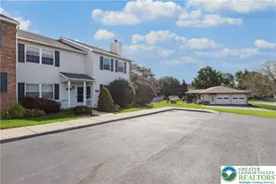 110 Drift Ct, Bethlehem Township, PA 18020 - Photo 3