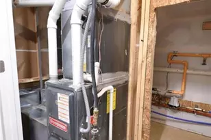 2396 Cook Dr, Bethlehem Township, PA 18045 - Photo 29