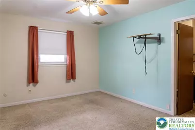 2486 Evanwood Road, Moore Township, PA 18014 - Photo 9