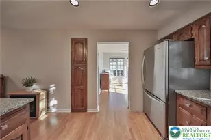 319 W Windsor Rd, Chestnuthill Twp, PA 18353 - Photo 13