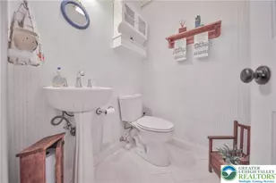 319 W Windsor Rd, Chestnuthill Twp, PA 18353 - Photo 27