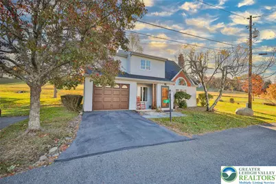 319 W Windsor Road, Chestnuthill Twp, PA 18353 - Photo 3