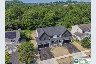 158 Jeffrey Lane, Allen Township, PA 18067 - Photo 3