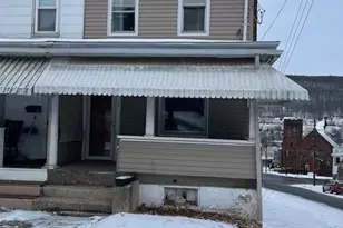 2 W Center St, Nesquehoning, PA 18240 - Photo 1