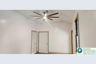 425 Pine Street #Rear, Catasauqua Boro, PA 18032 - Photo 11