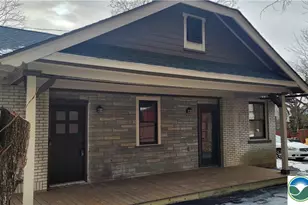 425 Pine St, Catasauqua Boro, PA 18032 - Photo 1