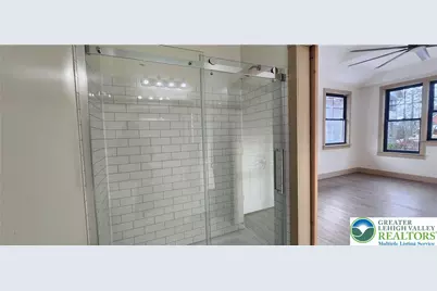 425 Pine Street #Rear, Catasauqua Boro, PA 18032 - Photo 17