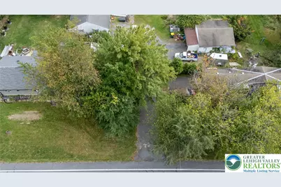 4381 Mauch Chunk Road, North Whitehall Twp, PA 18037 - Photo 5