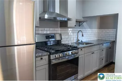 948 W Maple Street, Allentown City, PA 18101 - Photo 5