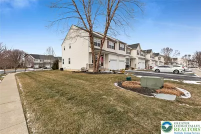 1092 King Way, Upper Macungie Township, PA 18031 - Photo 5