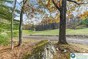 230 Hawthorne Village Ct, Middle Smithfield, PA 18302 - Photo 33