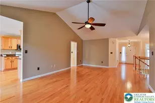 1211 Briarwood Ln, Forks Twp, PA 18040 - Photo 9