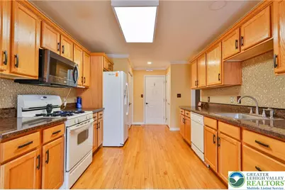 1211 Briarwood Lane, Forks Twp, PA 18040 - Photo 15